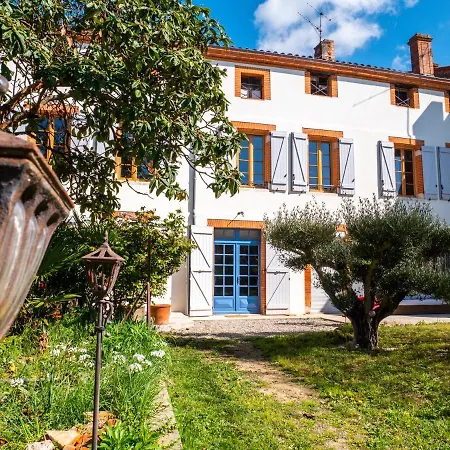 ベッド・アンド・ブレックファスト La Bleue