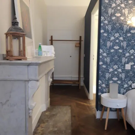 ベッド・アンド・ブレックファスト La Bleue